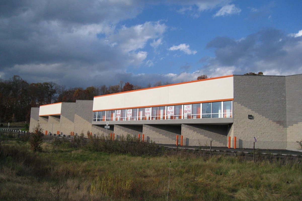 Access self storage building exterior