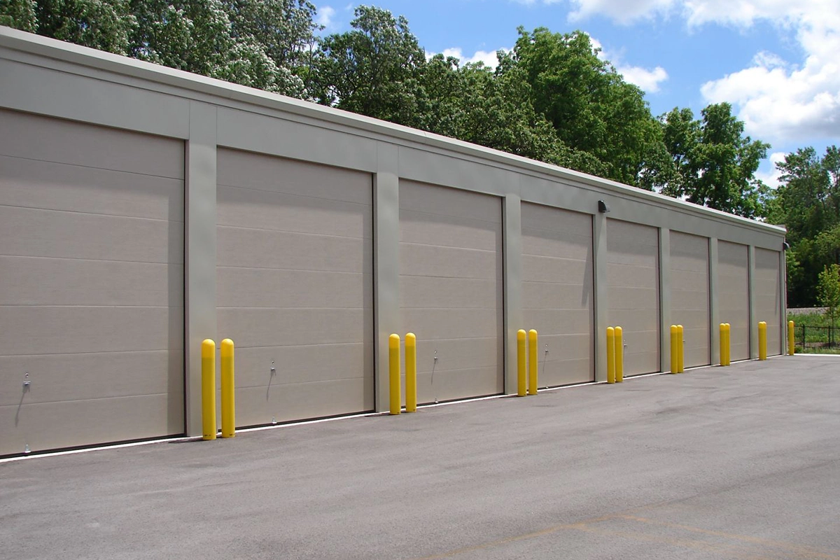 Self storage of brookfield exterior