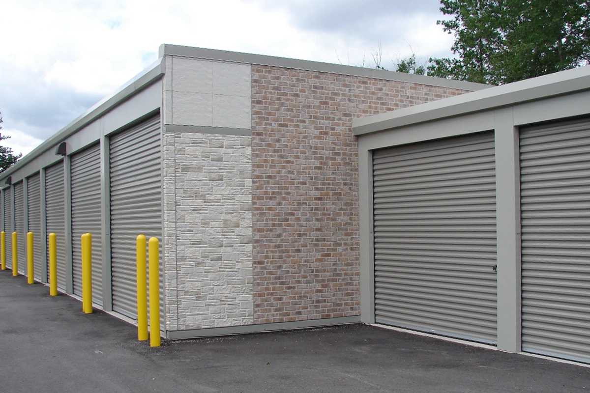 Self storage of brookfield exterior