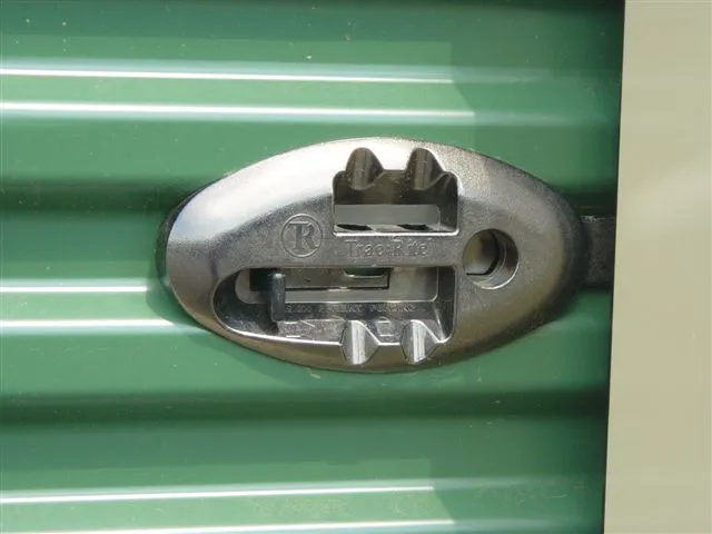 close up of trac-rite latch